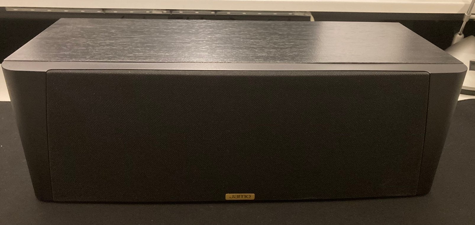 JAMO Center 18 speaker, Ophalen, Zo goed als nieuw, 60 tot 120 watt, Center speaker