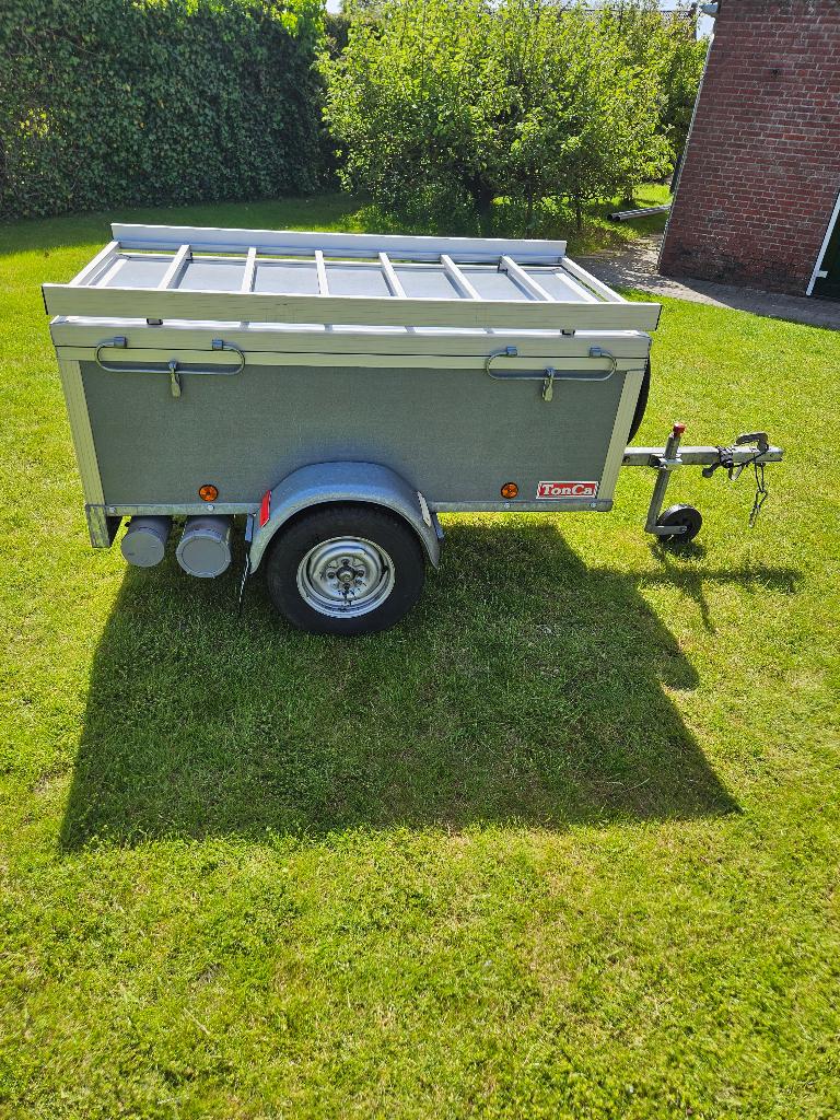 Bagagewagen met deksel, Ophalen, Zo goed als nieuw
