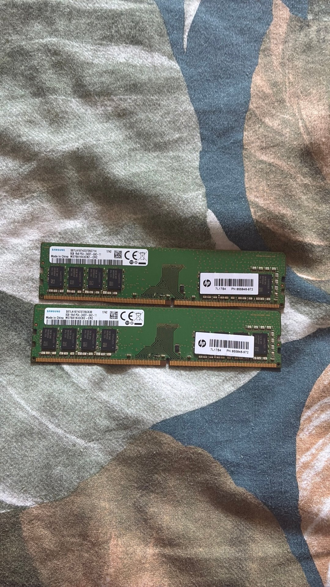 Samsung 16GB DDR4 RAM (2x 8GB) 2400MHz Desktop Geheugen, Computers en Software, RAM geheugen, DDR4, Ophalen of Verzenden, Zo goed als nieuw