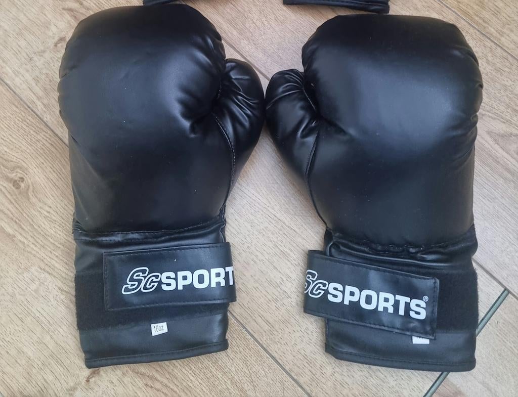 Bokshandschoenen 16 oz, Ophalen of Verzenden, Zo goed als nieuw, Bokshandschoenen