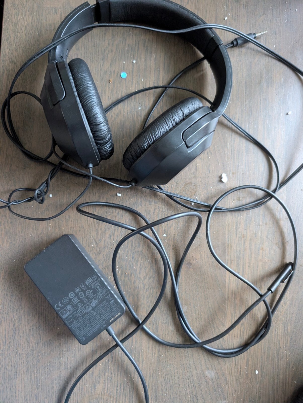 Surface Pro 3-9 Oplader + Gratis Philips Koptelefoon, Ophalen of Verzenden, Zo goed als nieuw