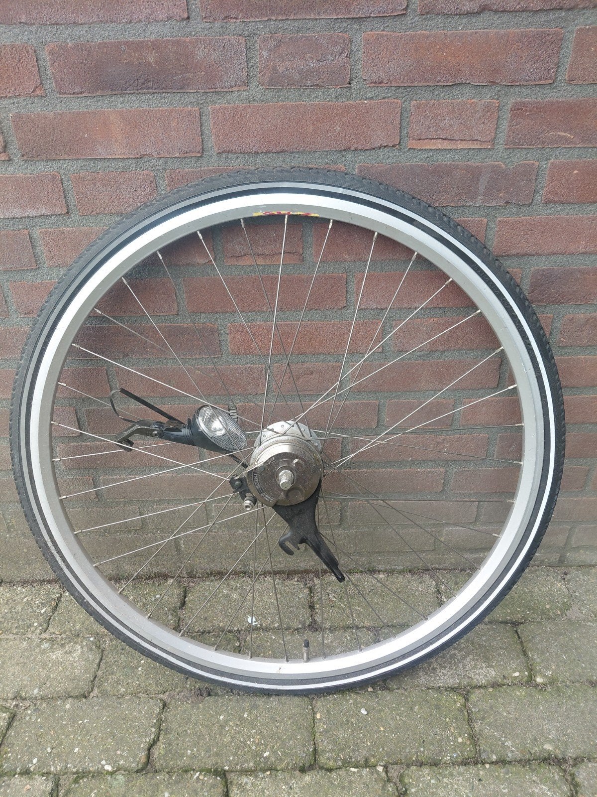28 inch voorwiel met naafdynamo, Fietsen en Brommers, Ophalen