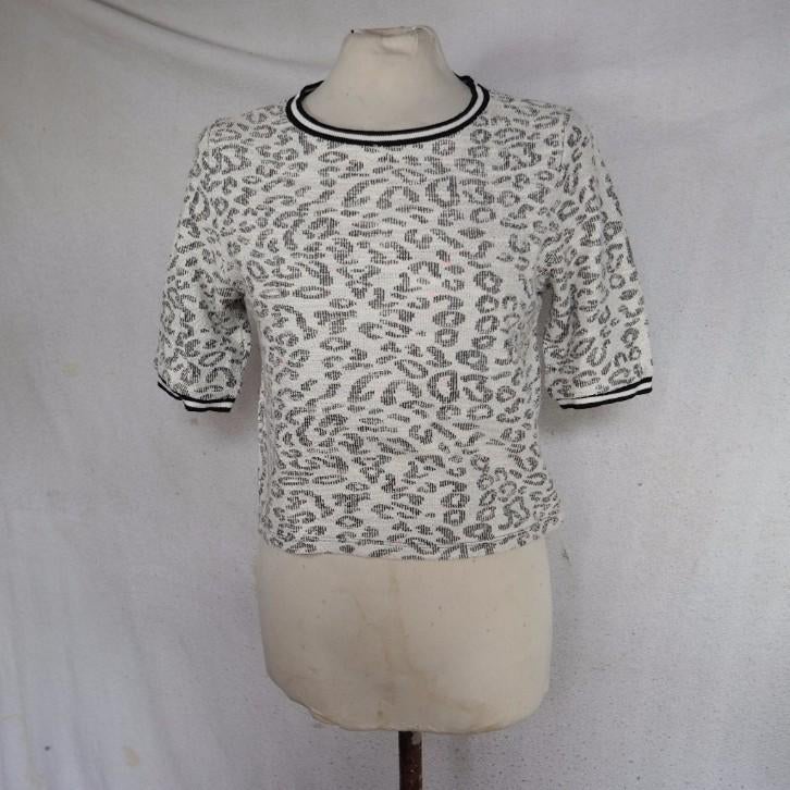Stoer kort grijs damesshirt/top.Mt S.Merk CKH, ., Ophalen of Verzenden, Zo goed als nieuw, Korte mouw