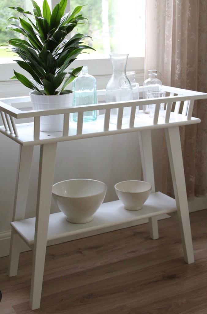 IKEA LANTLIV Plantenstandaard Planten Tafel Wit, Huis en Inrichting, Tafels | Sidetables, Ophalen, 50 tot 100 cm, Zo goed als nieuw
