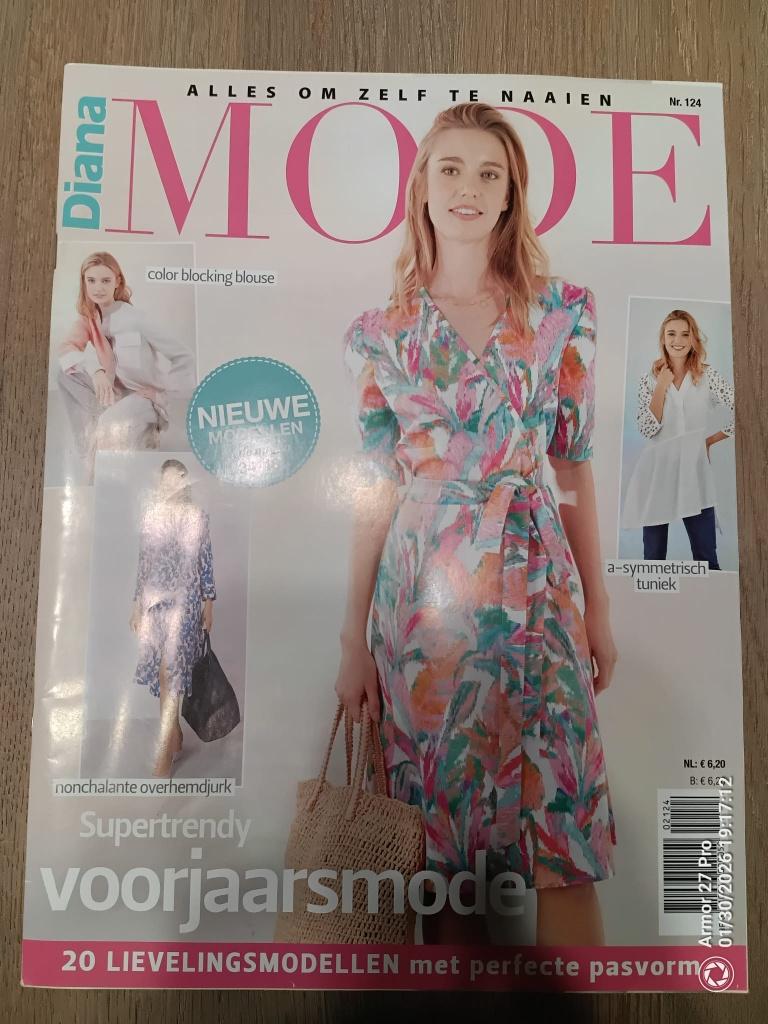 Neuemode/Diana mode /naaimode, Ophalen of Verzenden, Zo goed als nieuw, Mode algemeen