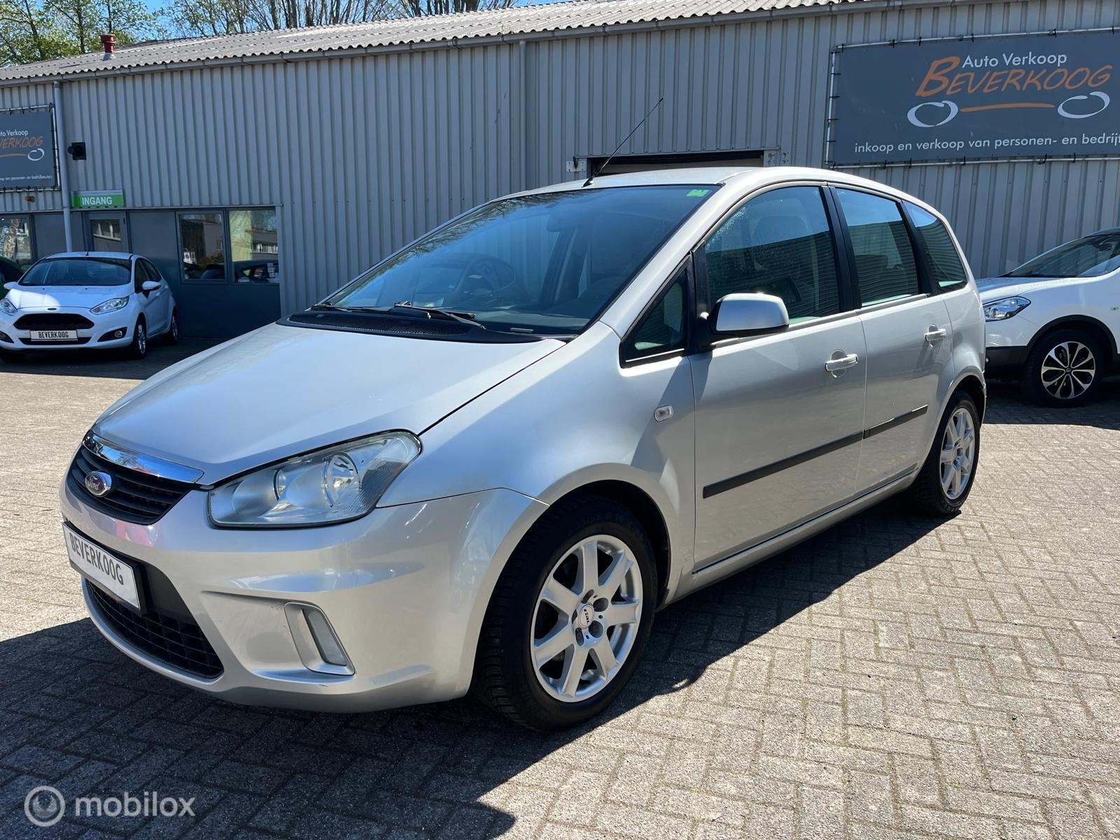 Ford C-Max 1.6-16V Ghia, Voorwielaandrijving, 1596 cc, Gebruikt, 4 cilinders