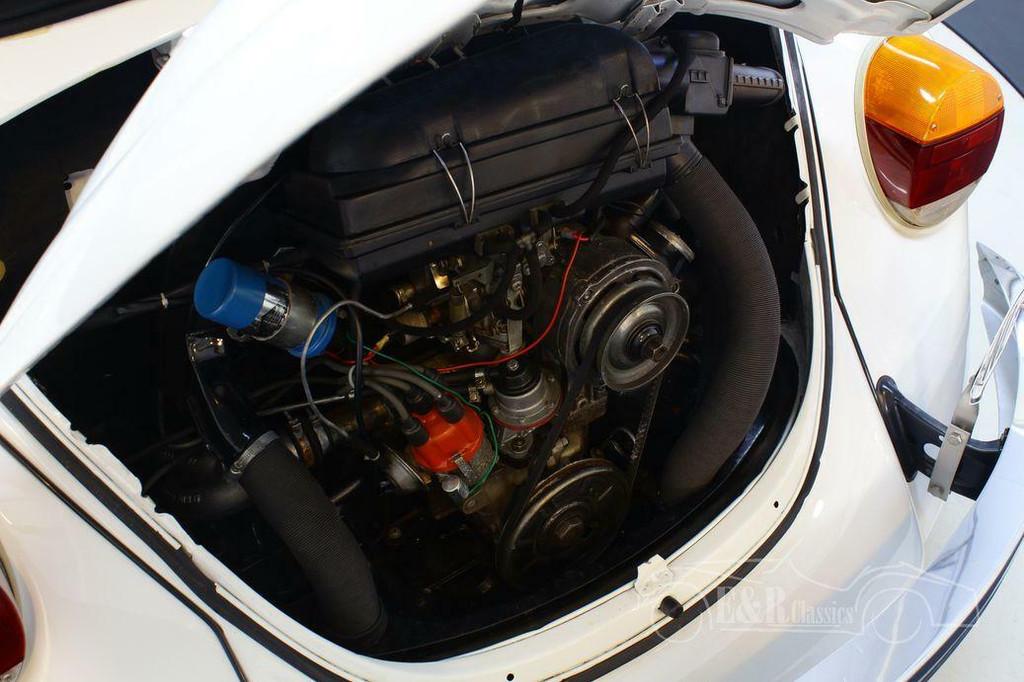 VW Kever Cabriolet | Gerestaureerd | Zeer goede staat | 1979, Auto's, Oldtimers, Achterwielaandrijving, Zwart, Cabriolet, Wit
