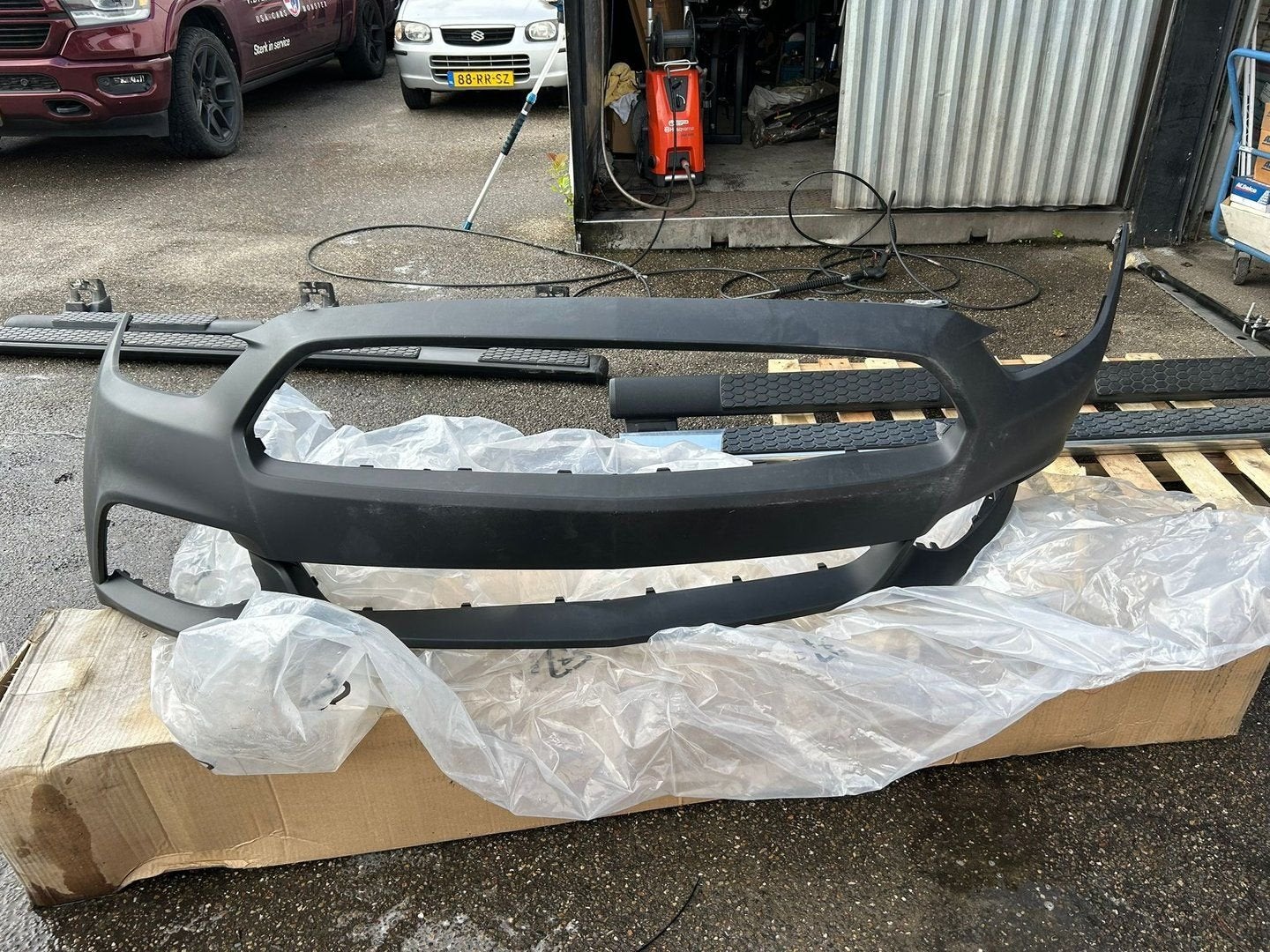 Originele Ford Mustang voorbumper 2015-2017 ongespoten, Ophalen, -, Voor, Nieuw