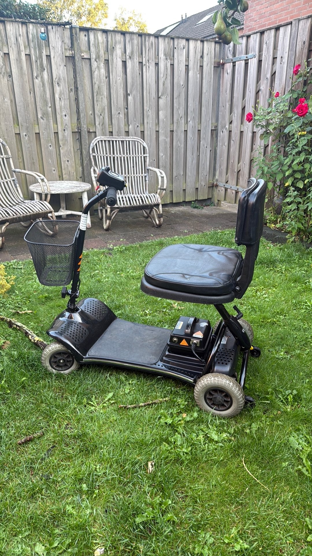 Scootmobiel compact, Diversen, Brommobielen en Scootmobielen, Ophalen, Zo goed als nieuw, 10 km/u of minder