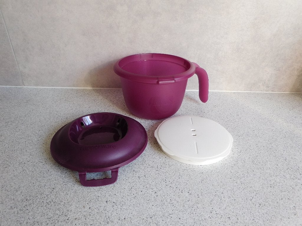 Tupperware Micro Delight Rijstmaker aubergine - 550 ml, Paars, Overige typen, Ophalen of Verzenden, Zo goed als nieuw