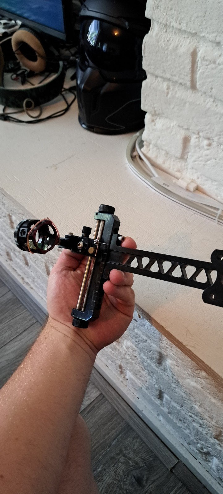 Compoundboog vizier x8, Ophalen