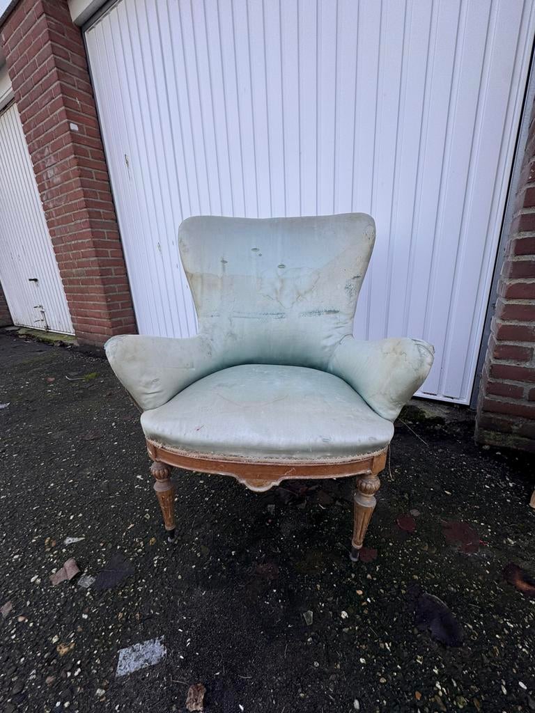 Oude italiaanse dames fauteuil, Ophalen