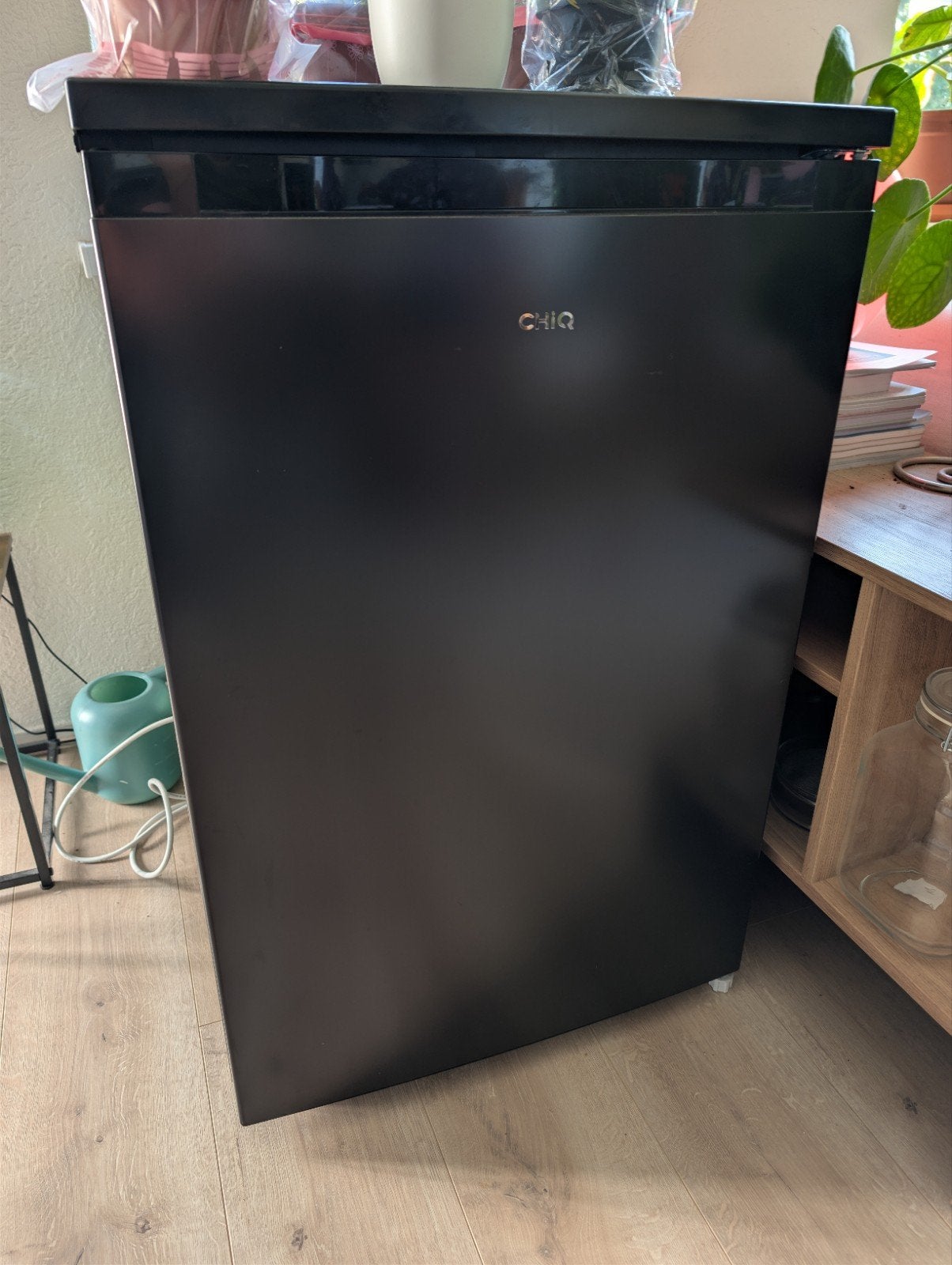 CHiQ CTT107BC Koelkast met vriesvak - Zwart, Ophalen, Zo goed als nieuw, 45 tot 60 cm, Met vriesvak