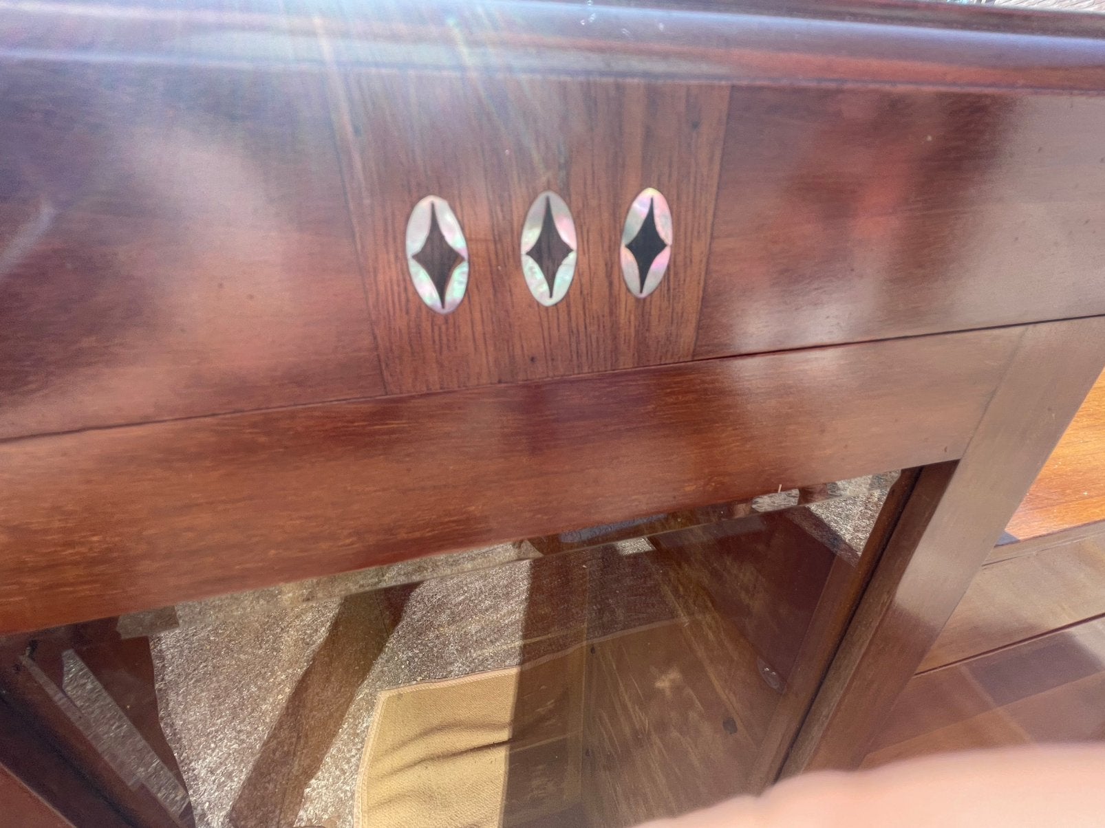 Amsterdamse School art deco kast, Ophalen