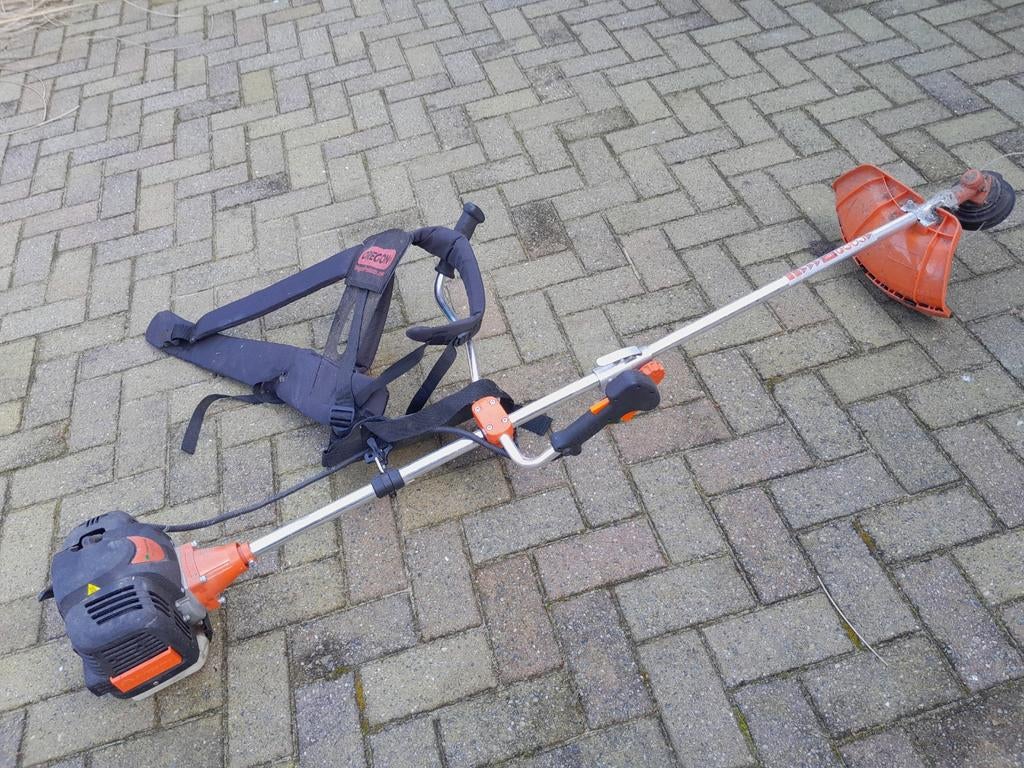 Bosmaaier met harnas en maaibladen, Tuin en Terras, Ophalen, Benzine