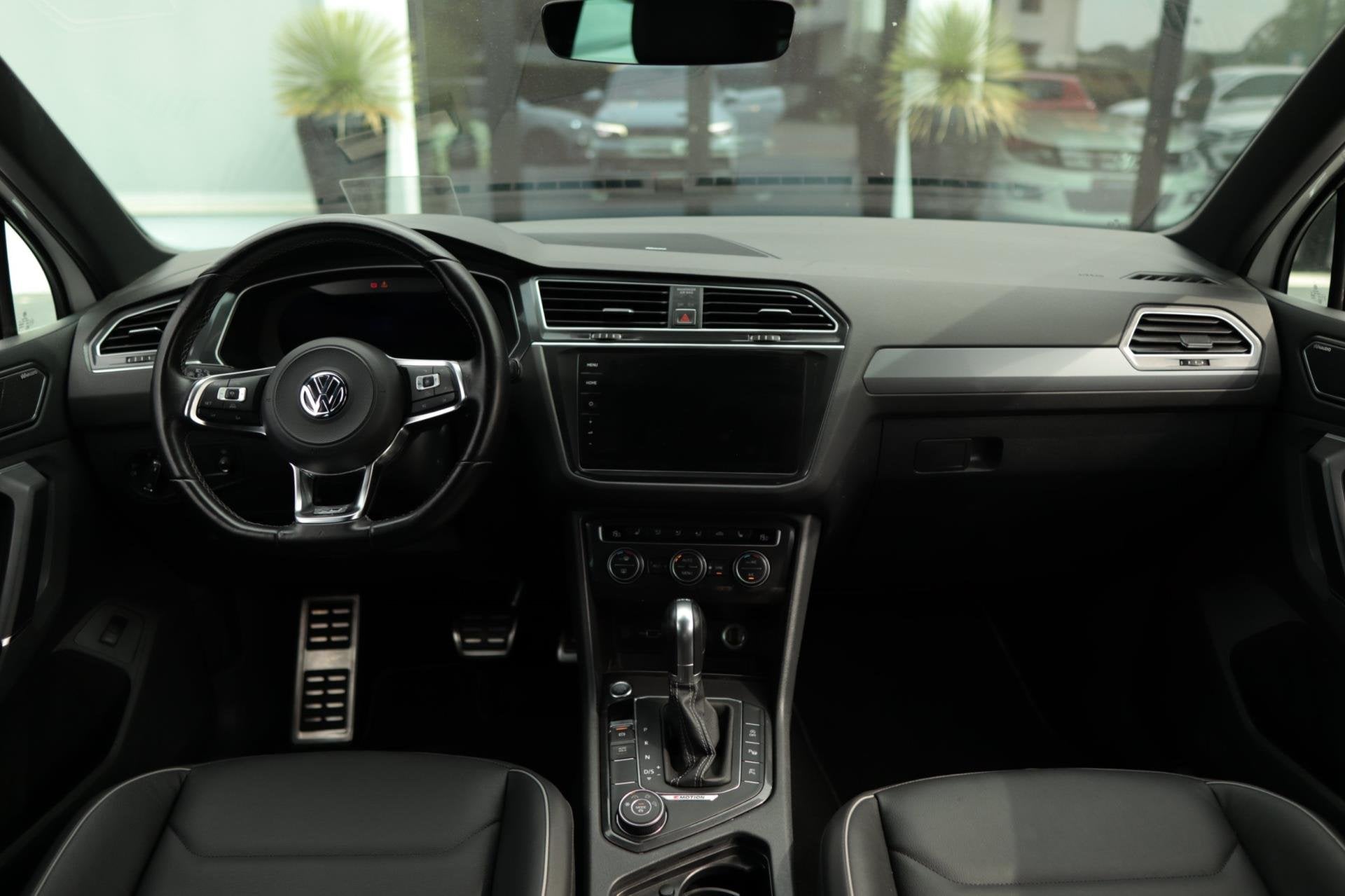 Volkswagen Tiguan 2.0 TSI 4Motion |R-line|DSG|Leer|Digidash|, Automaat, Gebruikt, Zwart, 4 cilinders