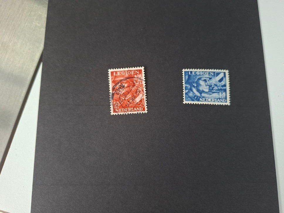 Nederlandse Legioen Postzegels (2 stuks), Ophalen of Verzenden, Na 1940, Gestempeld