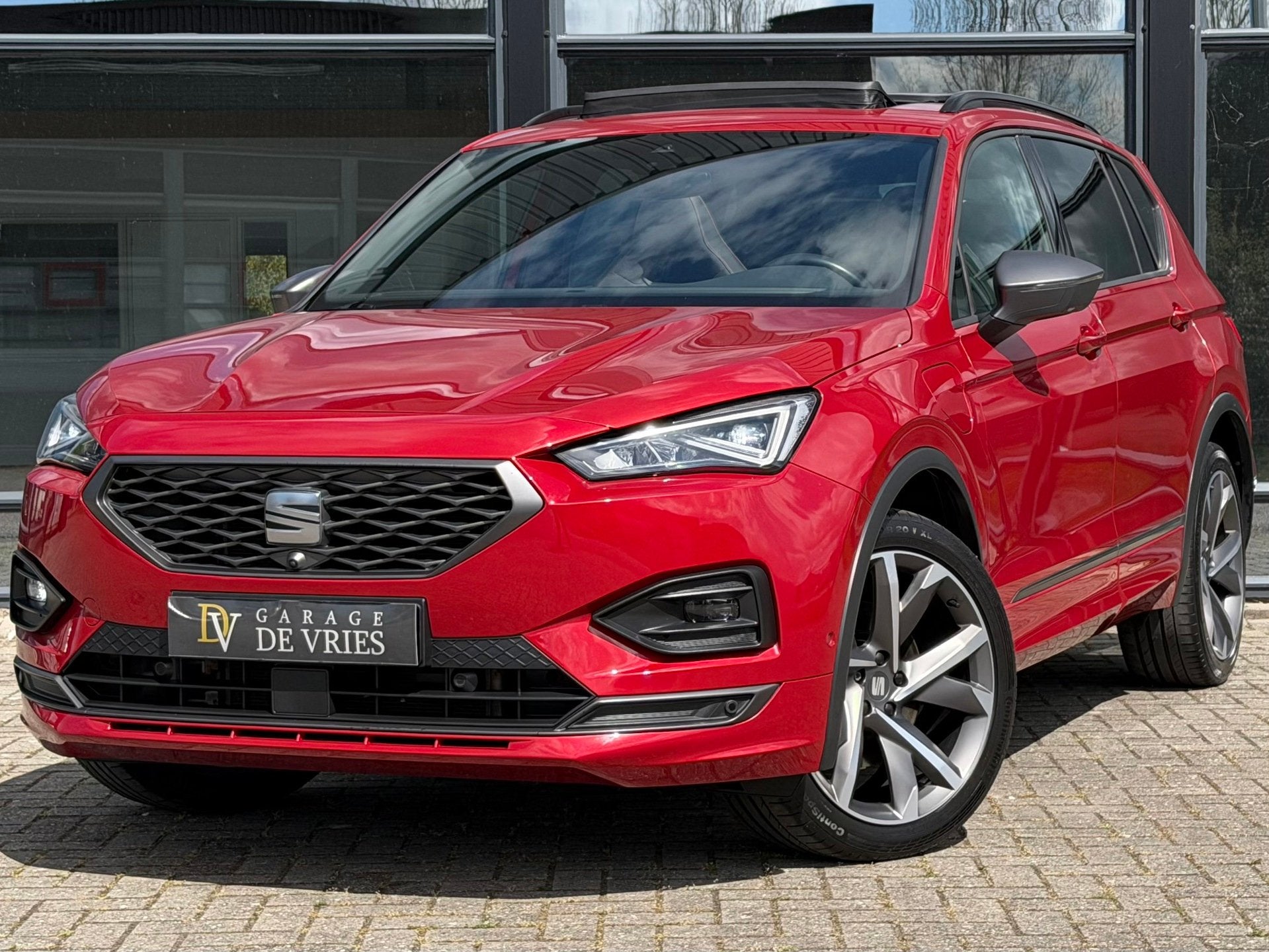 SEAT Tarraco 1.4 TSI e-Hybrid PHEV FR Panoramadak ACC Full O, Auto's, Dealer onderhouden, Zwart, 4 cilinders, Adaptive Cruise Control