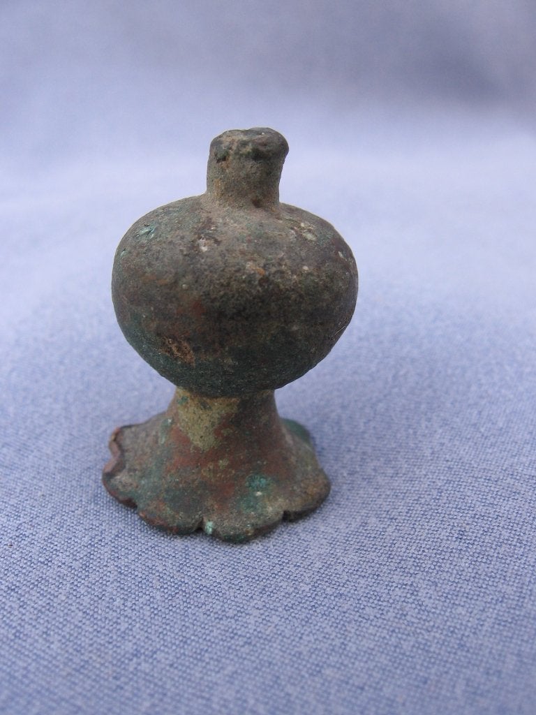 Bronzen middeleeuws gewicht of speelstuk - 10e - 12e eeuw, Ophalen of Verzenden, Brons