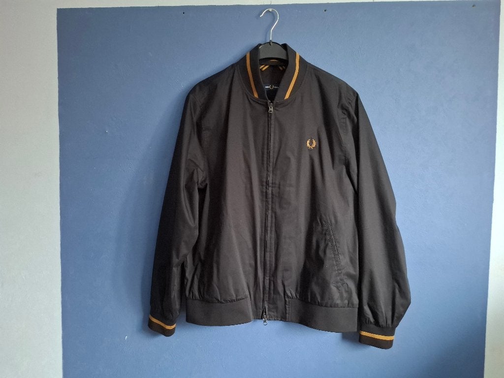 Fred Perry tussenjas, Maat 52/54 (L), Zwart, Ophalen of Verzenden, Zo goed als nieuw