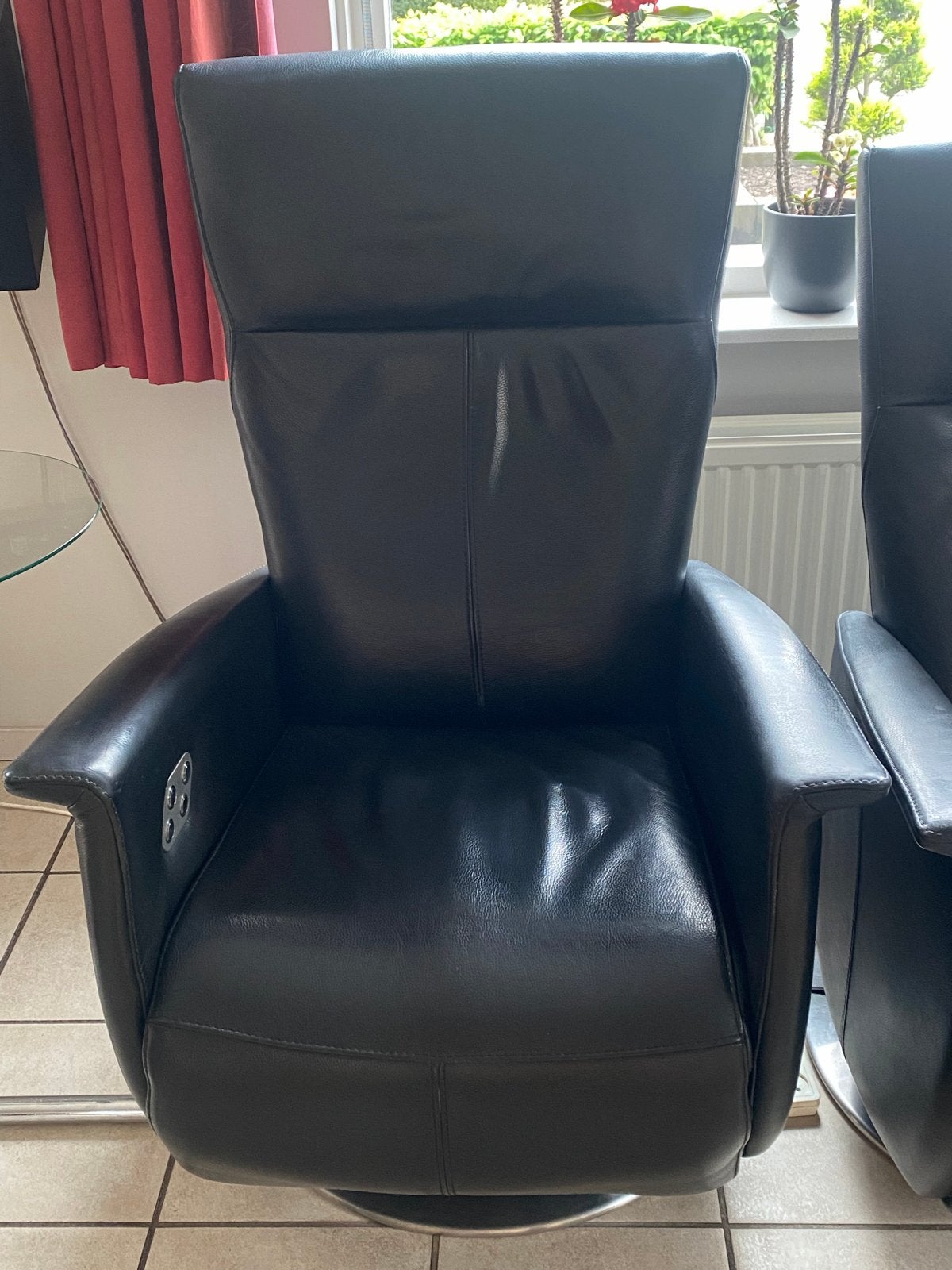 Elektrische relaxfauteuil Prominent zwart leer, maat L, Ophalen of Verzenden, Gebruikt, Leer, 75 tot 100 cm