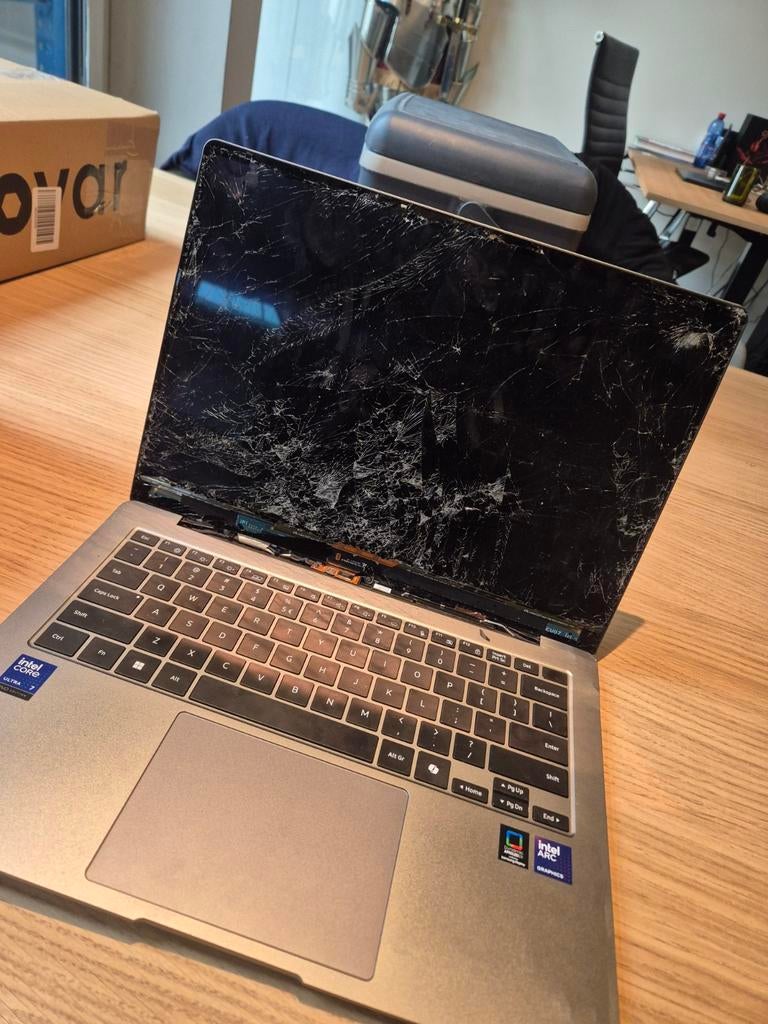 Samsung Galaxy Book5 Pro (onderdelen / total loss), Ophalen of Verzenden, 15 inch, Onbekend