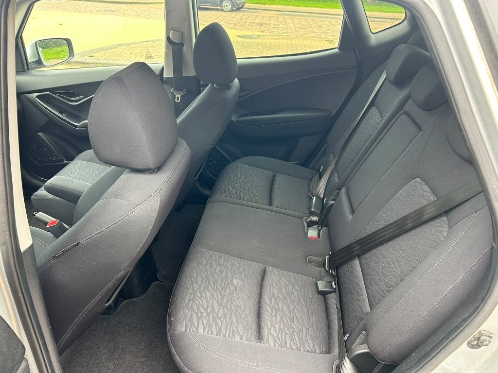 Hyundai iX20 1.4 Cvvt 2013 Grijs, Auto's, Voorwielaandrijving, Zwart, 4 cilinders, 1396 cc