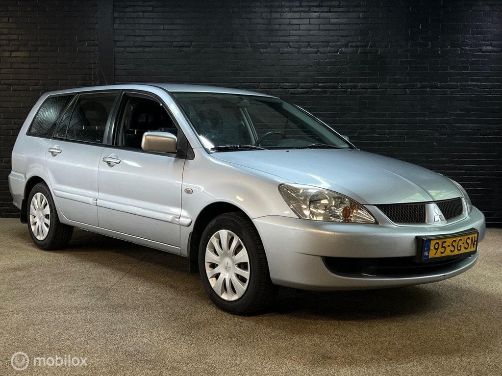 Mitsubishi Lancer Station Wagon 1.6| AC | Trekhaak| Nwe APK|, Auto's, Voorwielaandrijving, Gebruikt, 4 cilinders, 400 kg
