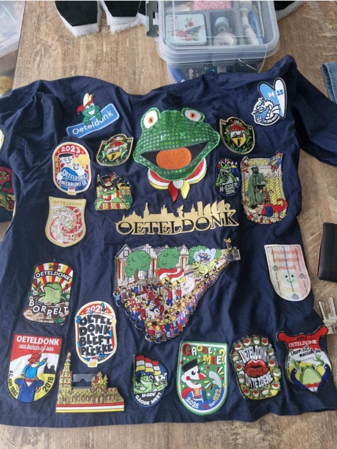 Pimpen van carnavals jas of kiel, Ophalen, Nieuw