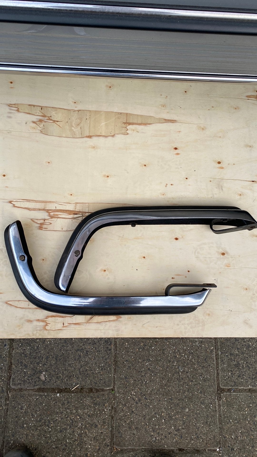 Mercedes 114    115  hoekbumperdelen voorzijde, Gebruikt, Voor, Mercedes-Benz, Ophalen of Verzenden