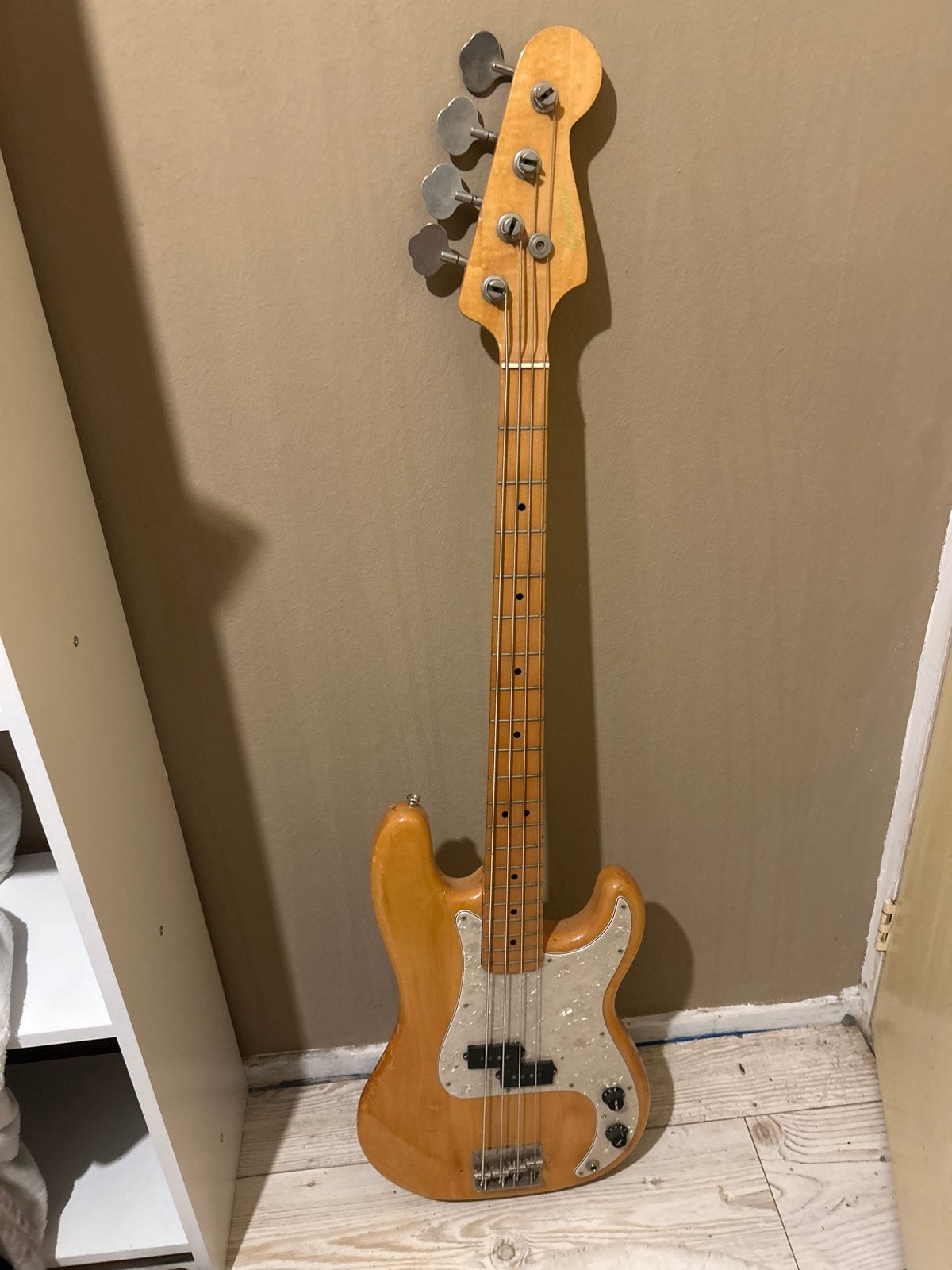 Custom Precision Bass - Elektrisch, Muziek en Instrumenten, Snaarinstrumenten | Gitaren | Bas, Gebruikt, Elektrisch, 6-snarig