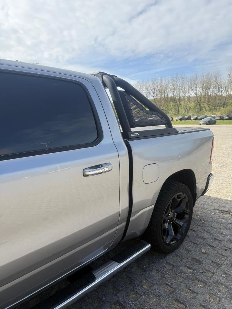 Dodge RAM Big Horn 2021, Auto's, Automaat, 2382 kg, Beige, Bedrijf