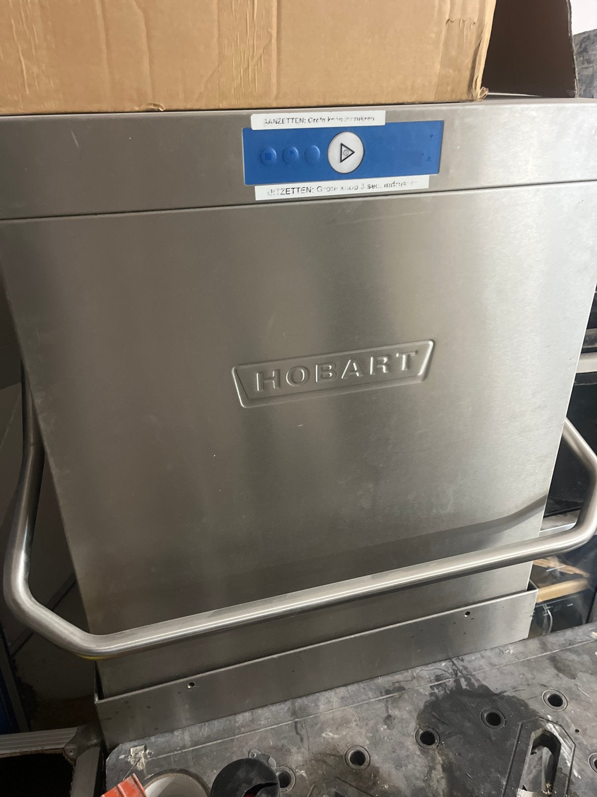Hobart AMXXS-31 Professionele Vaatwasser, Ophalen, Gebruikt, 60 cm of meer, 22 liter of meer