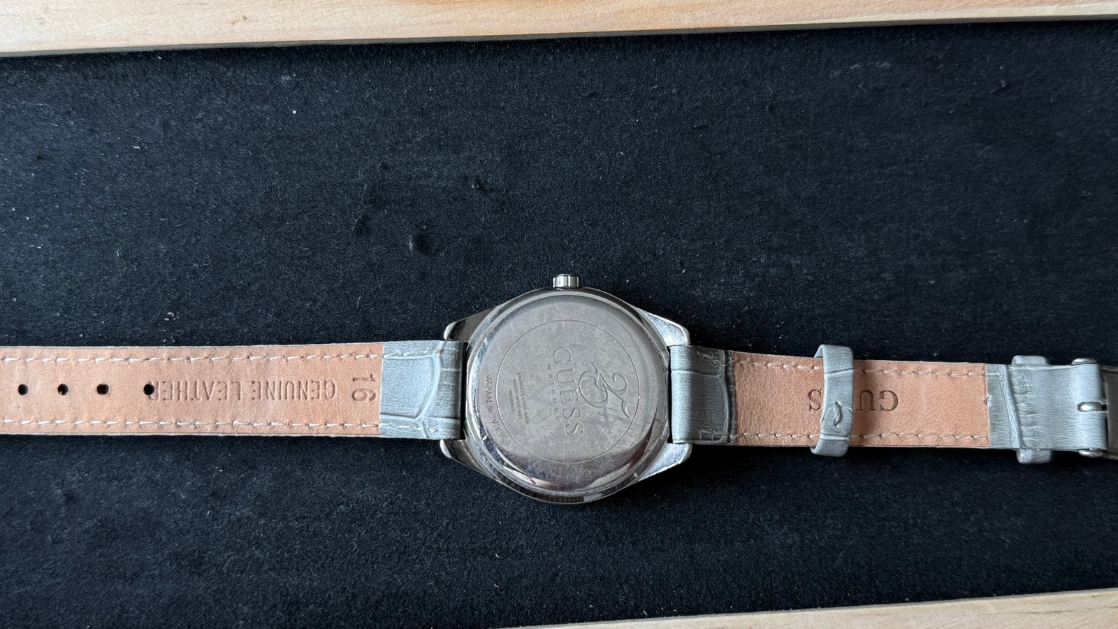 Guess Dameshorloge met Strass en Leren Bandje, Staal, Guess, Polshorloge, Ophalen of Verzenden