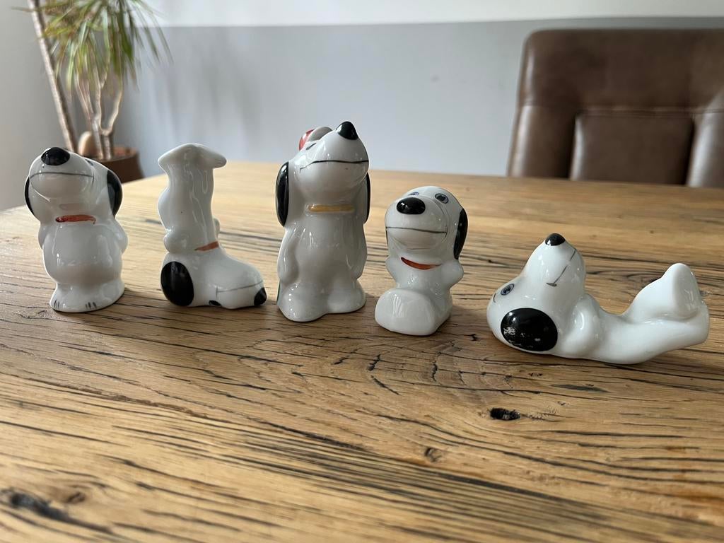 Vijf 5 vintage porseleinen beeldjes snoopy peanuts beeldje, Ophalen of Verzenden, Zo goed als nieuw