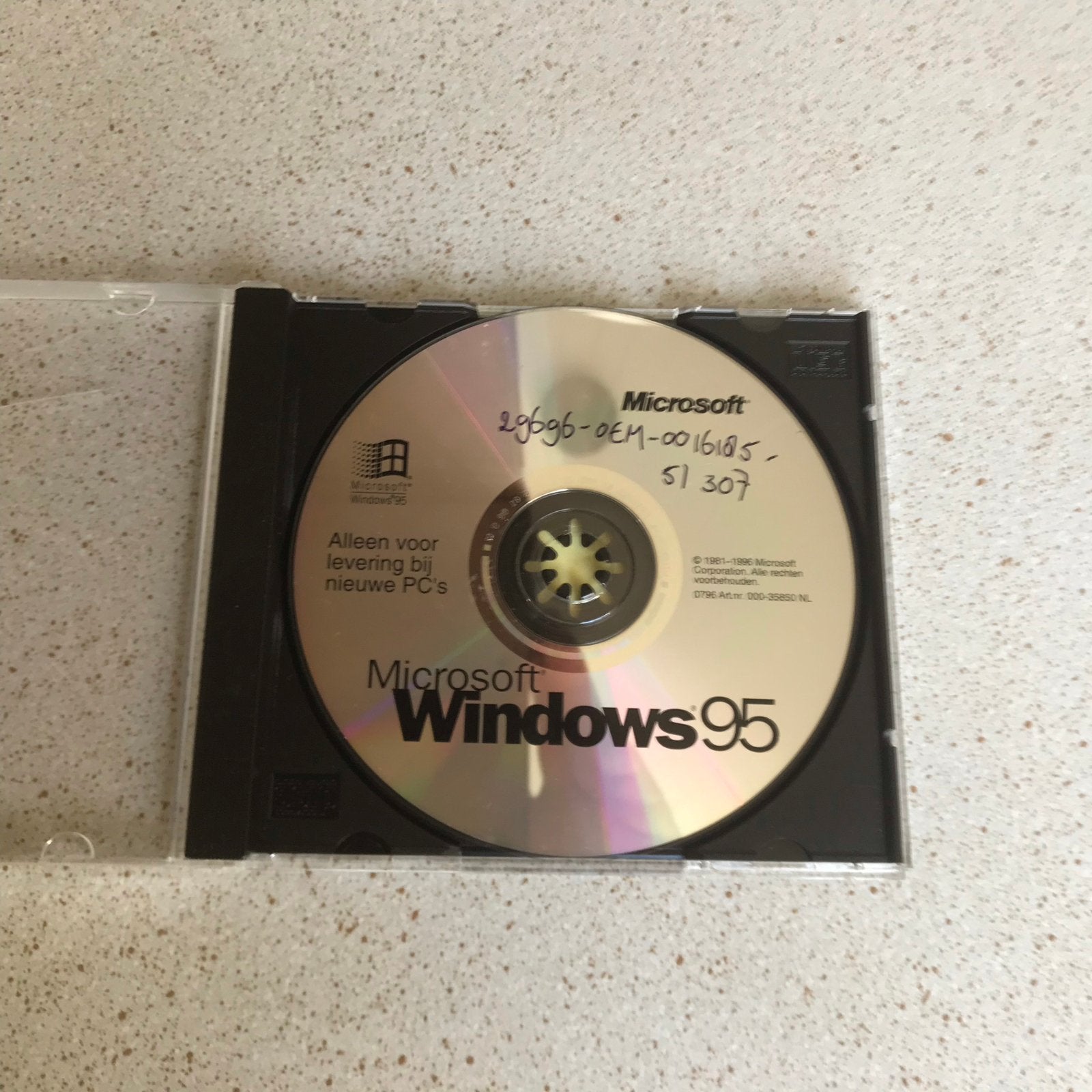 Microsoft Windows 95 Installatie CD - OEM Versie, Ophalen of Verzenden, Gebruikt, Windows