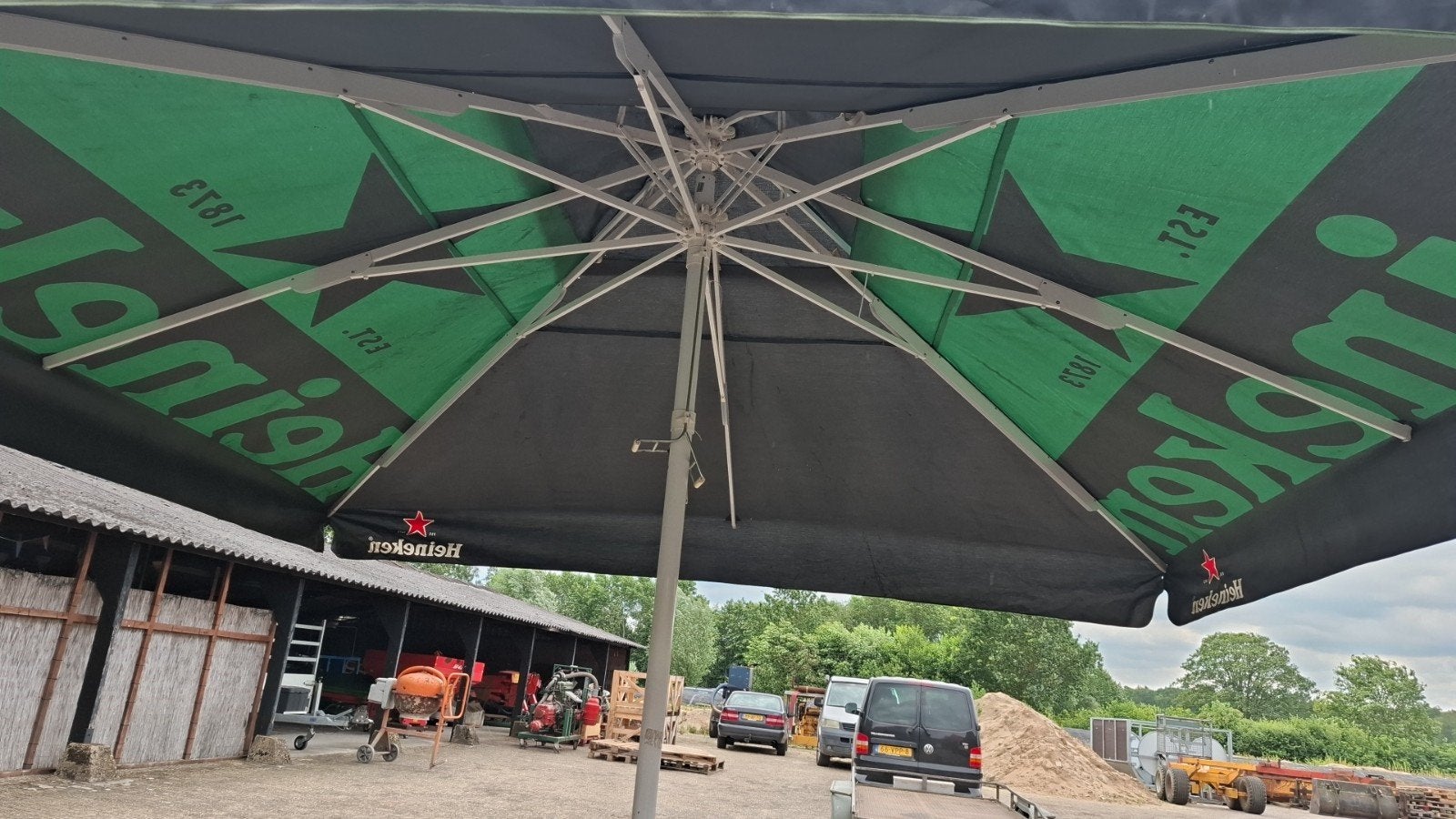 Heineken parasols 5x5  te huur grote parasol, Eén persoon
