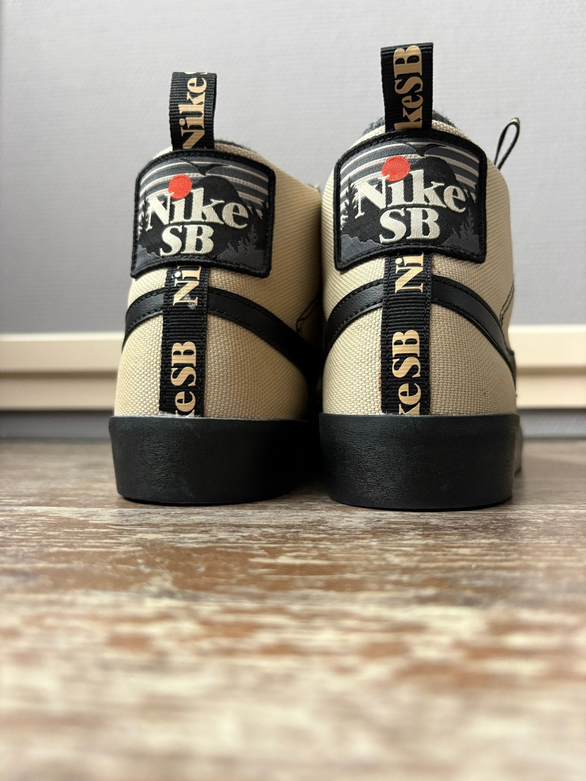 Nike SB Blazer Mid Premium 'Acclimate Pack' - Maat 41, Ophalen of Verzenden, Zo goed als nieuw, Overige kleuren, Sneakers of Gympen