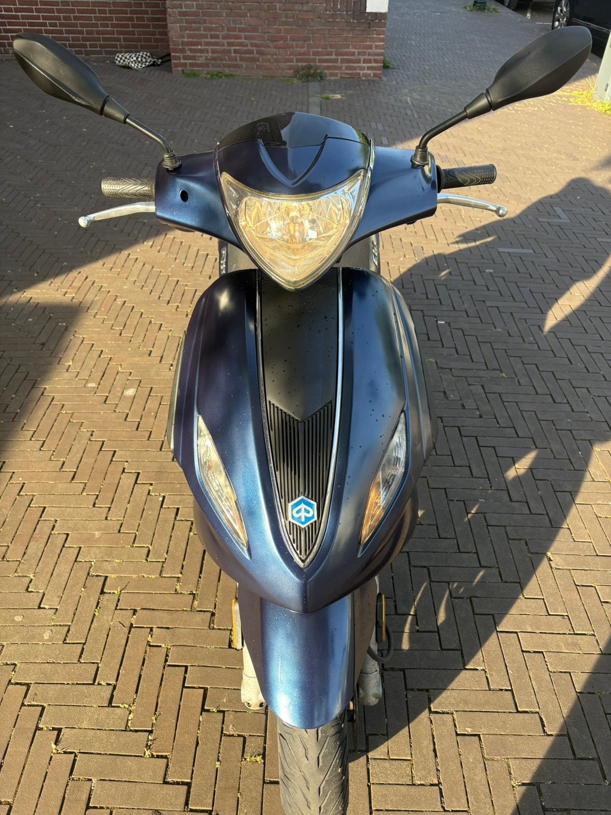 Piggio new fly, Fietsen en Brommers, Scooters | Piaggio, Ophalen, Gebruikt, Fly, Benzine