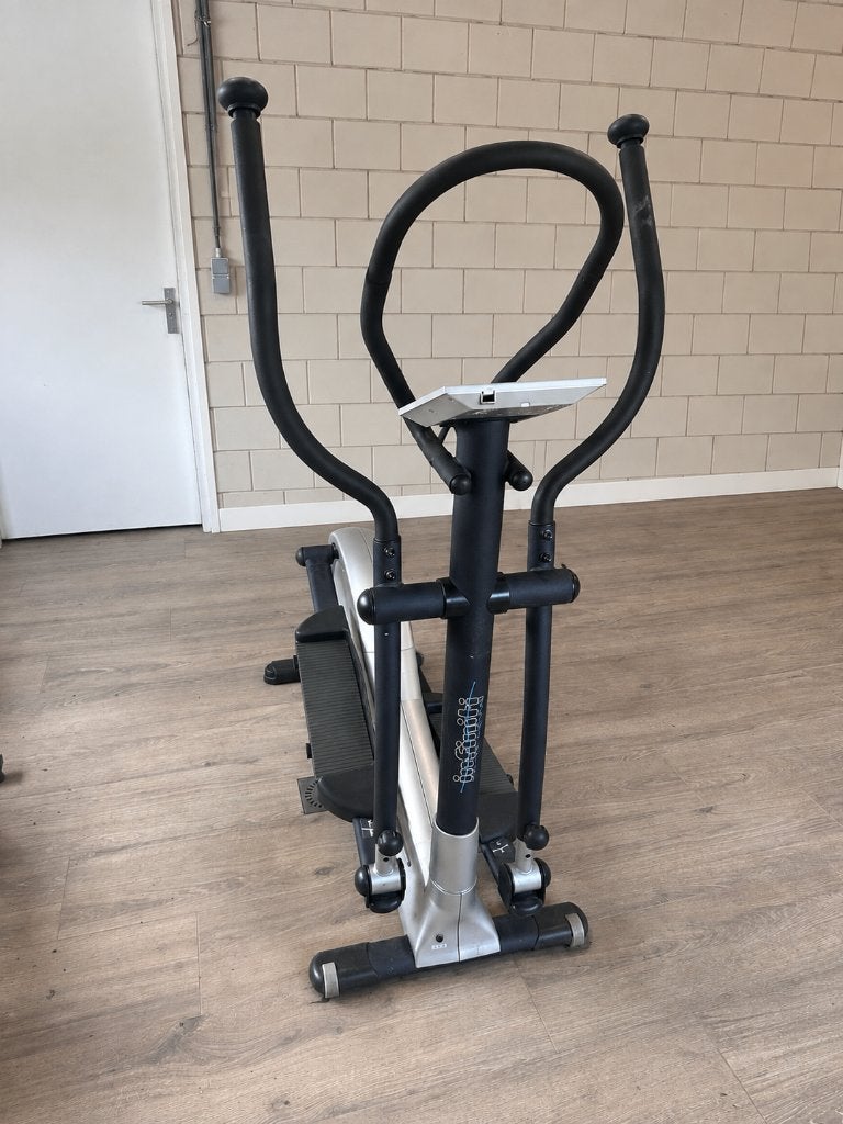 Infinity crosstrainer ergometer 990, Sport en Fitness, Ophalen, Overige materialen, Armen, Zo goed als nieuw