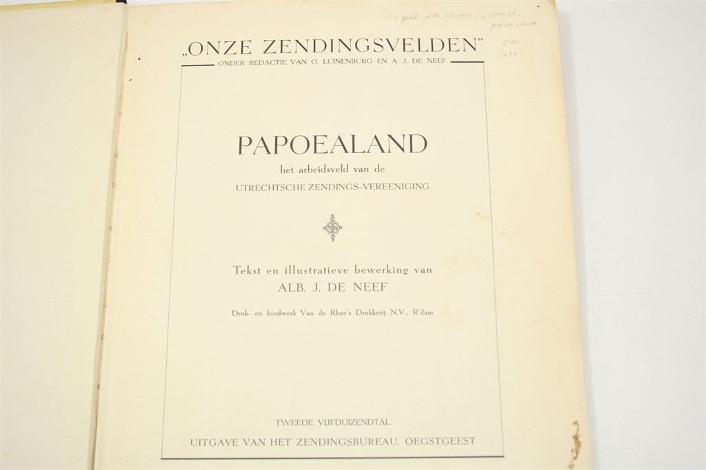 Papoealand — Compleet Plaatjesalbum, 50 Platen Vintage 1937, Boeken, Prentenboeken en Plaatjesalbums, Ophalen of Verzenden, Gelezen