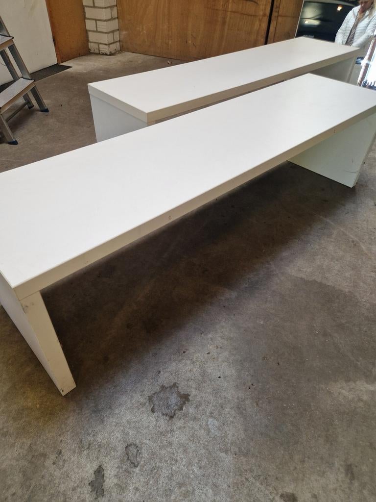 Leuke witte banken, Huis en Inrichting, Banken | Bankstellen, Ophalen of Verzenden, Gebruikt, Minder dan 150 cm