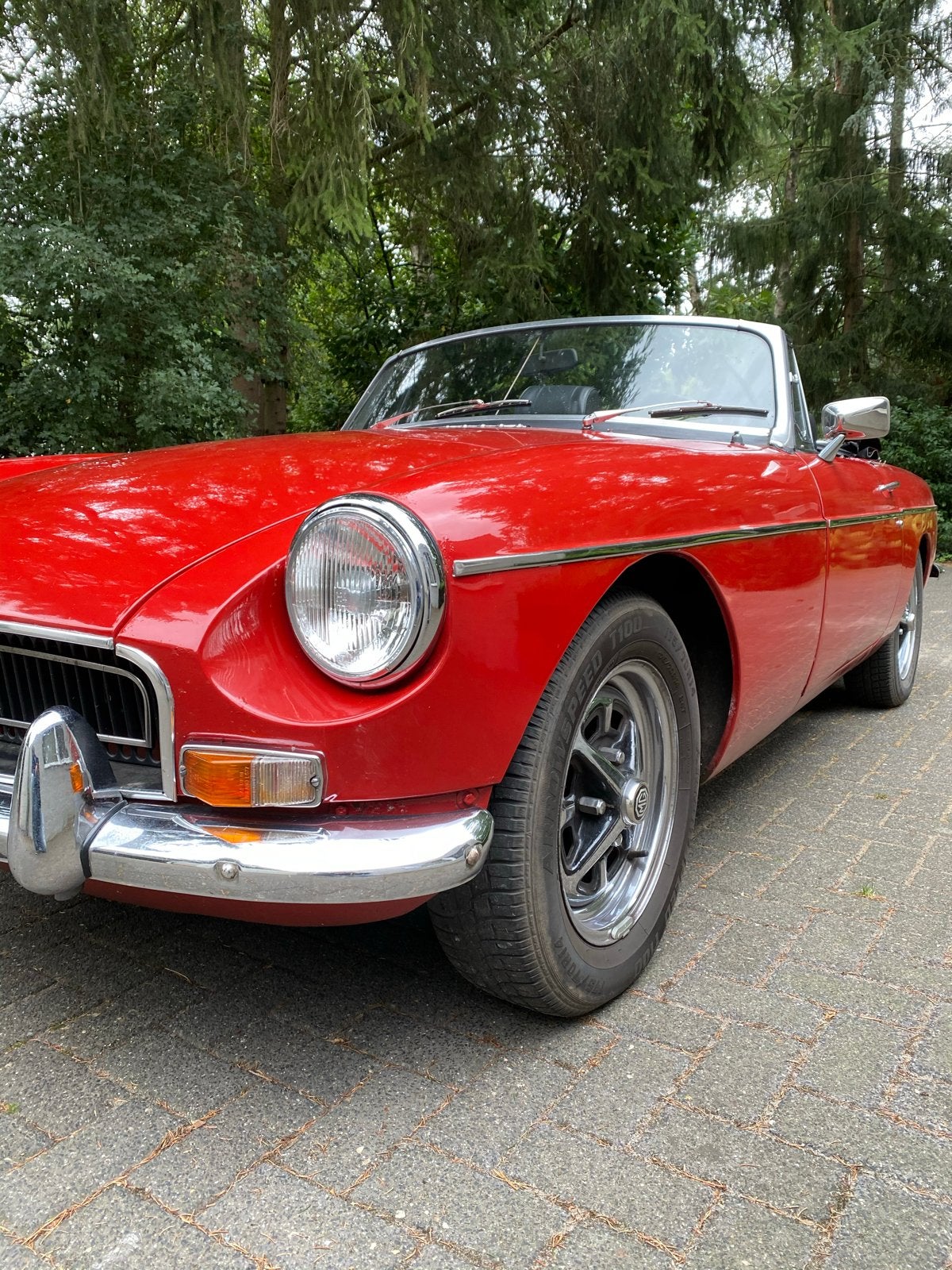 MG B 1.8 Cabriolet 1970 Rood, Cabriolet, Handgeschakeld, Particulier, 1000 kg