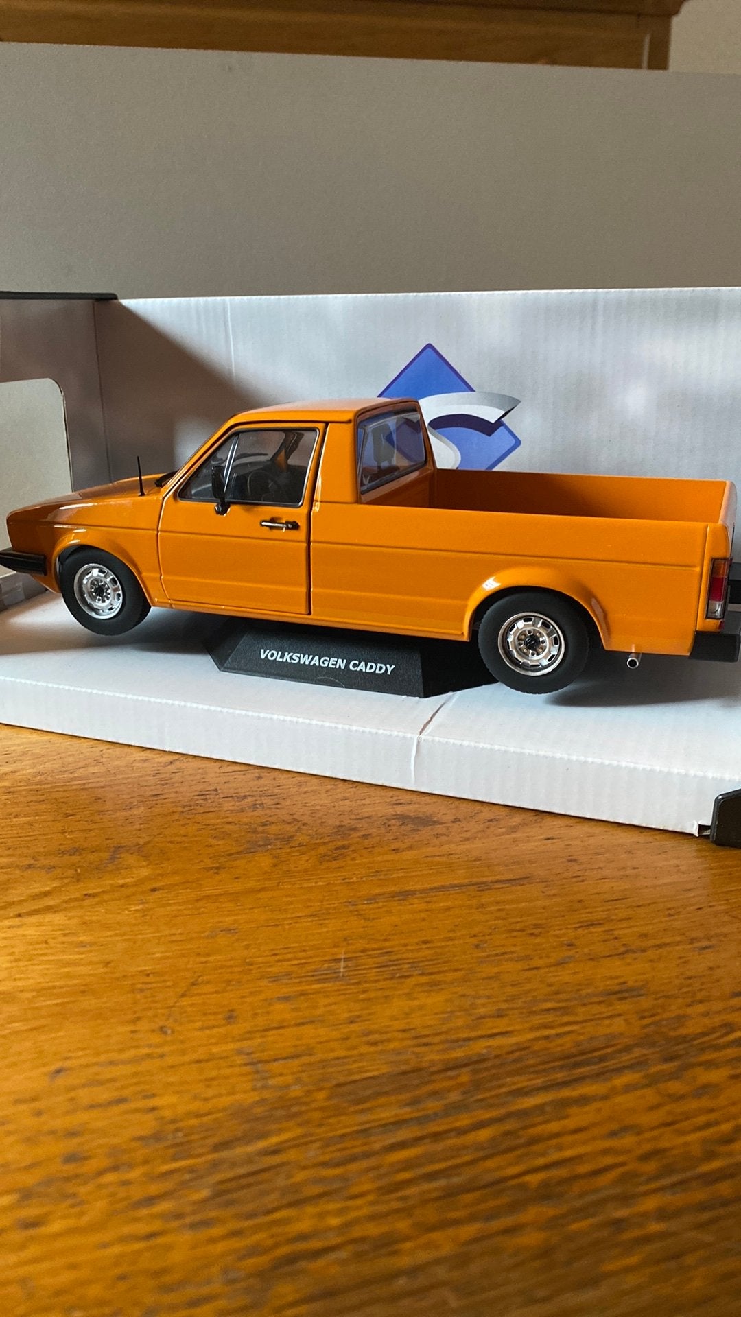 Mooi model Volkswagen 1:18, Ophalen of Verzenden, Zo goed als nieuw, Solido