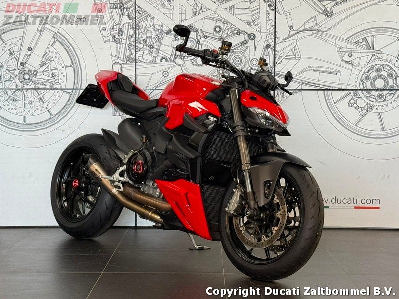 Ducati STREETFIGHTER V2 (bj 2022), Meer dan 35 kW, Overig, 955 cc, Gebruikt