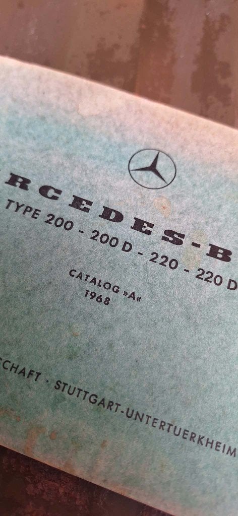 Onderdelen- en instructieboekje Mercedes-Benz uit 1968, Gelezen, Mercedes-Benz, Mercedes, Ophalen of Verzenden