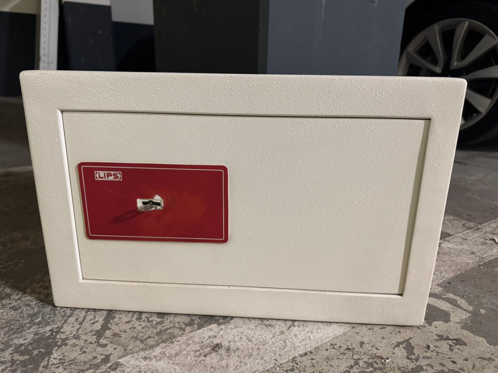 Mooie nette Lips kluis / brandkast, Huis en Inrichting, Ophalen, Zo goed als nieuw, Brandkast