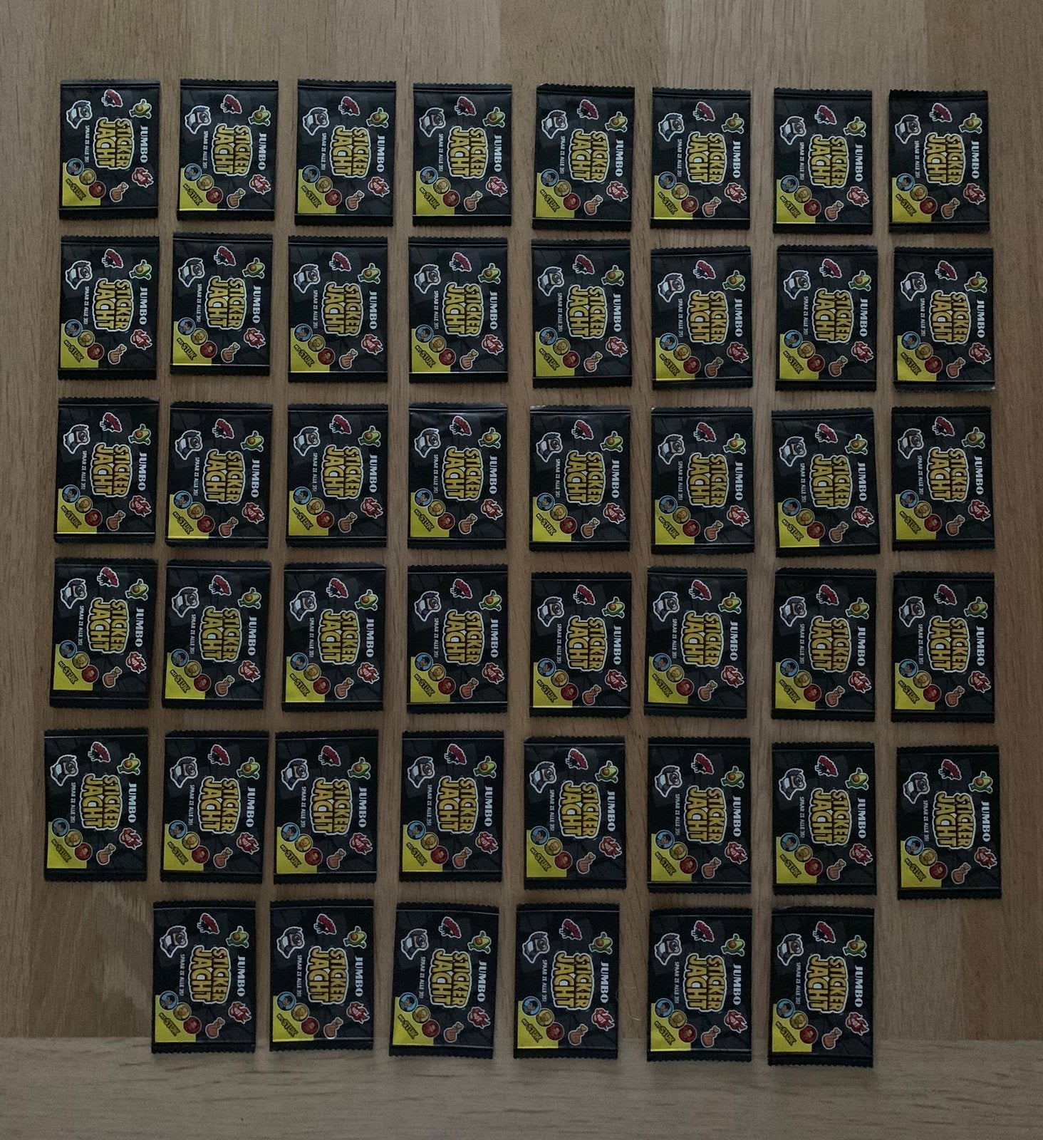 46 Jumbo Stickerjacht StukTV stickers, Verzamelen, Supermarktacties, Jumbo, Verzenden