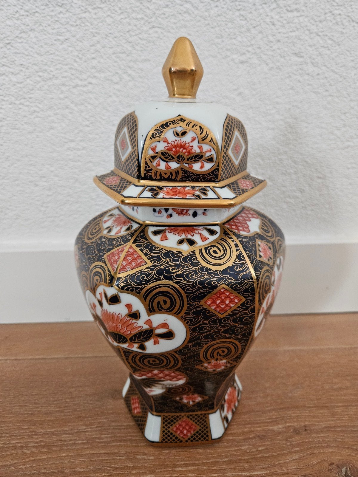 Prachtige Shimabara Handgeschilderde Imari Shimbara vaas, Antiek en Kunst, Antiek | Vazen, Ophalen of Verzenden