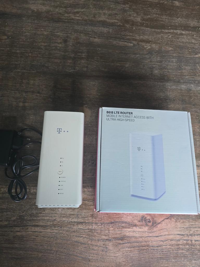 Huawei B618 S Lite Simkaart Router, Computers en Software, Routers en Modems, Ophalen of Verzenden, Zo goed als nieuw